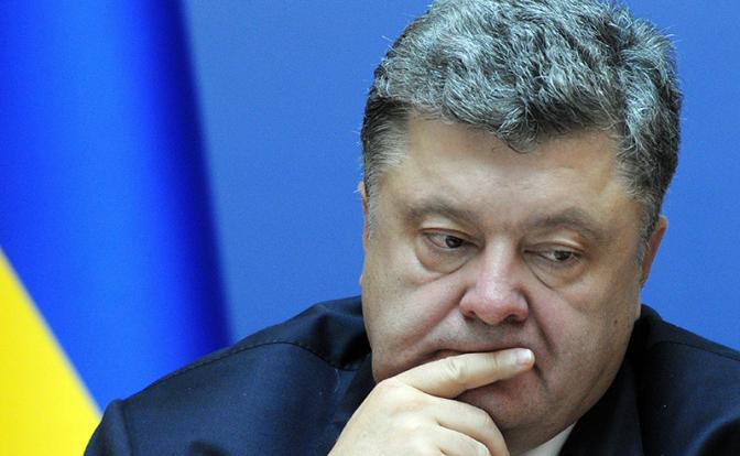 «Голодные игры» Порошенко. Зачем украинские власти перекрыли дороги в Крым