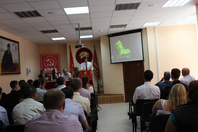 Сталинградские комсомольцы избрали нового лидера