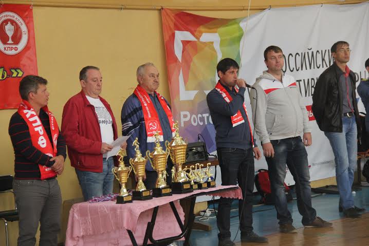 Спортклуб КПРФ провел турнир по мини-футболу «Крымская осень»