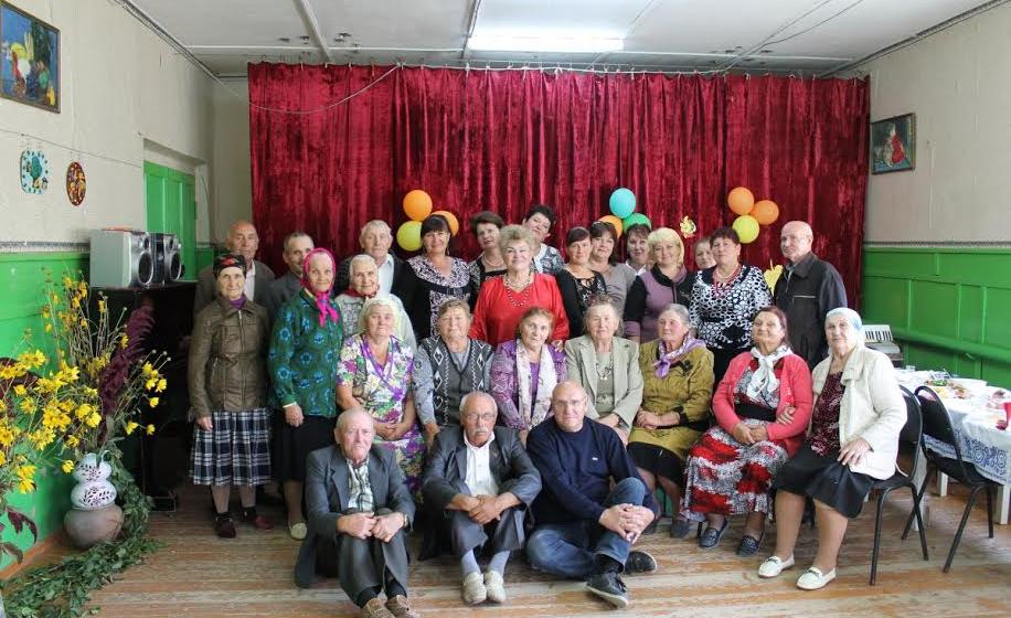 Волгоградская область. Коммунисты организовали праздник для старшего поколения