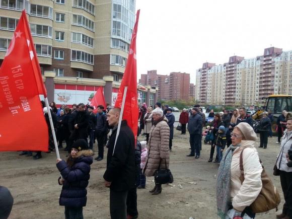 Санкт-Петербург. Красносельские коммунисты провели митинг, посвященный проблеме благоустройства новых кварталов