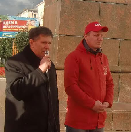 «Нет прощения палачам!». Митинг в Иваново, посвященный памяти погибших в октябре 1993 года