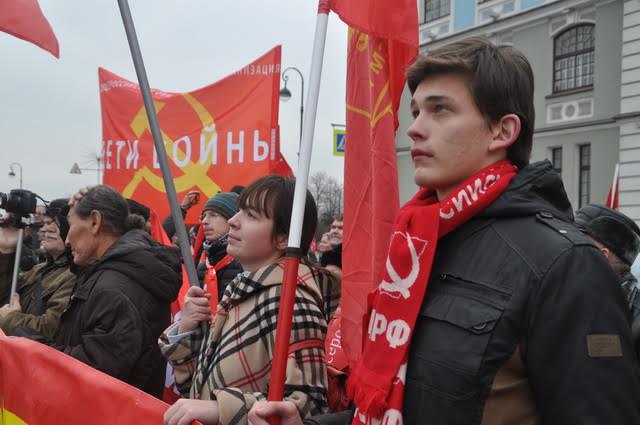 Ленинград верен делу Великого Октября! Шествие и митинг коммунистов в городе трех революций