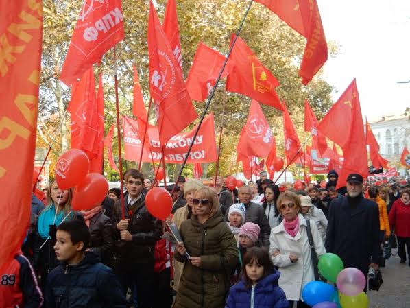 Севастопольские коммунисты верны заветам Великого Октября