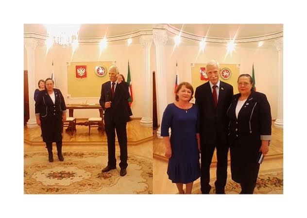 Республика Татарстан. Депутат-коммунист Виктор Пешков вручил паспорта и провёл парламентский час со старшеклассниками Бавлинской школы