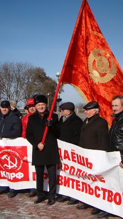 Виктор Гончаров на митинге в Ставрополе: Свет Великого Октября озаряет наше будущее!