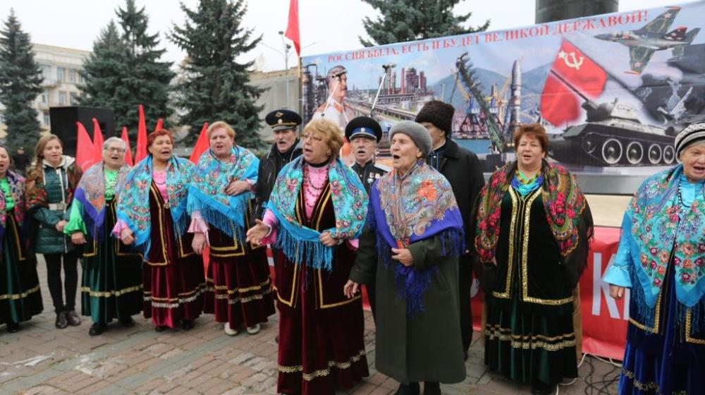 Северная Осетия торжественно отпраздновала 98-ю годовщину Великой Октябрьской социалистической революции
