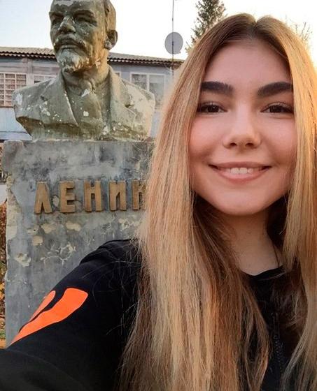 Марьяна Наумова в блоге «Эхо Москвы»: День 7 ноября — это праздник в честь настоящих дерзких пацанов…