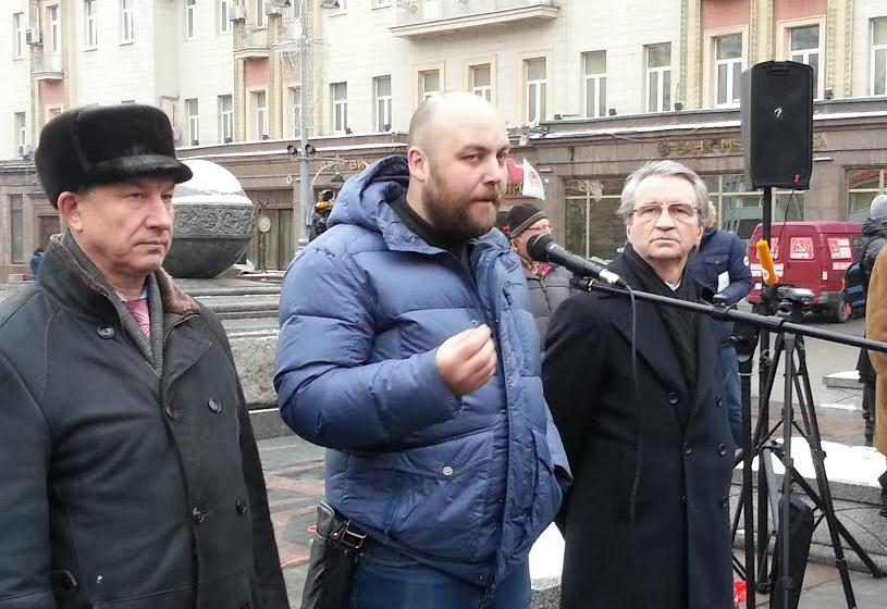 Коммунисты в Москве создали открытую коалицию против платных парковок