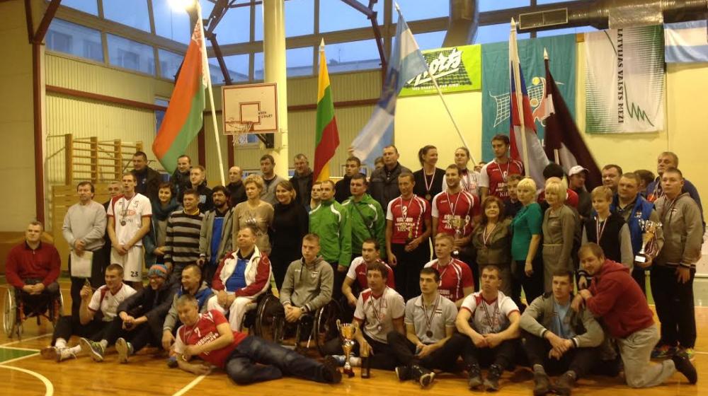 Российская команда по "волейболу сидя" при поддержке спортклуба КПРФ выиграла международный турнир