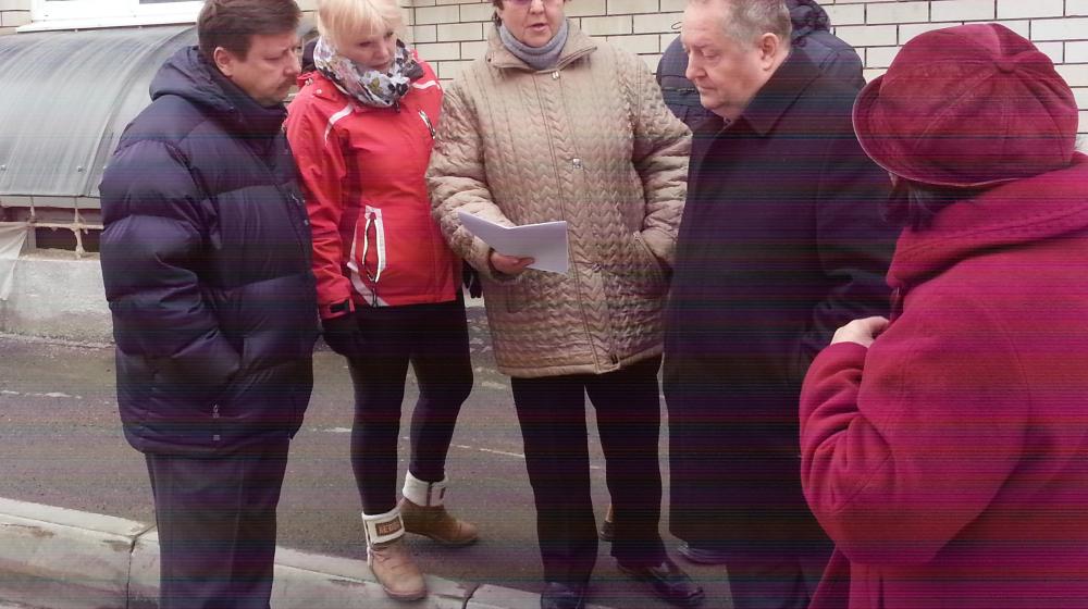 Краснодар. Четыре встречи депутата С.П.Обухова: во дворах на Селезнева, с партактивом края, обманутыми дольщиками, дальнобойщиками и рабочими завода «Седин»