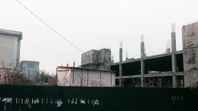 Приморский край. Жители двух домов оказались заложниками большой стройки в городе Артёме