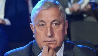 Н.М.Харитонов о домашних животных: Такого, как в Москве, когда собака и хозяин целуются чуть ли не взасос, у нас на селе никогда не было 