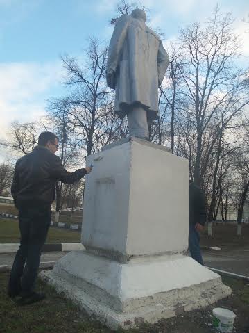 Памятник В.И. Ленину в Белгороде вновь подвергся хулиганским действиям