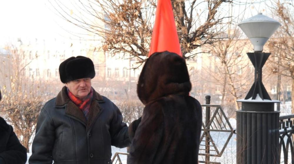 «Хватит лезть в карман ветеранов!». Пикет Забайкальского краевого отделения КПРФ