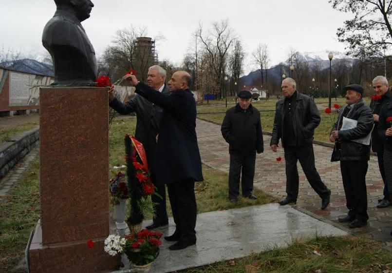 136 лет со Дня рождения И.В. Сталина в Северной Осетии