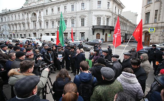 В Москве прошла акция «Нет поборам для Ротенберга!»