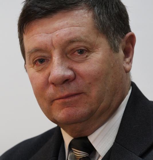 Алтайский край. Коммунист Владимир Несин с парламентской трибуны поднял тему заготовки угля для социальных учреждений края 