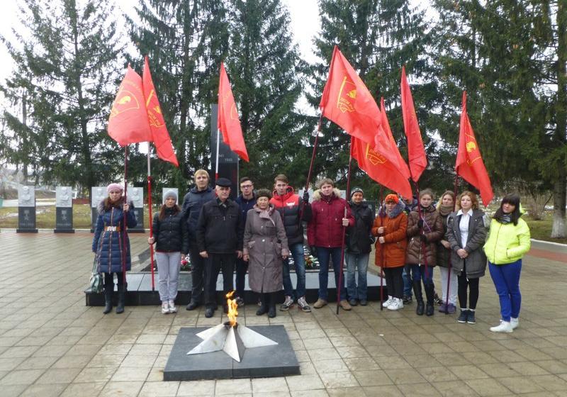 Автопробег по славной воинской истории своего края совершили комсомольцы Орловской области