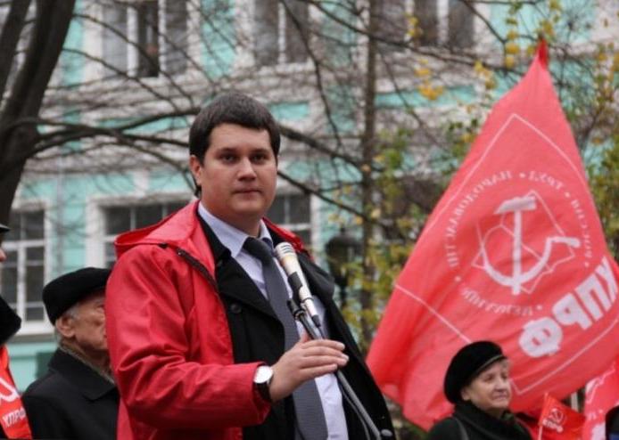 Тульские коммунисты поздравляют с юбилеем секретаря обкома партии, депутата-коммуниста Алексея Лебедева 
