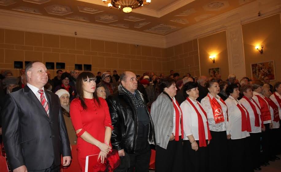 Участники патриотического форума в Волжском приняли обращение «Отечество в опасности!» к жителям Волгоградской области