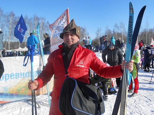 «В здоровом теле – здоровый дух!». В Казани коммунисты вышли на старт массовых гонок «Лыжня России-2016»