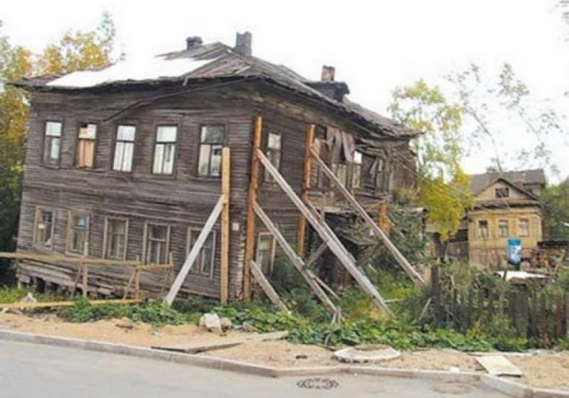 В.Г. Поздняков: Бесплатная приватизация жилья продлена еще на один год