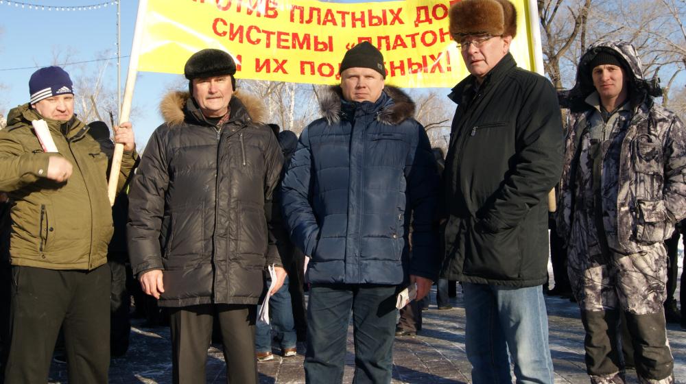 Вячеслав Тетёкин поддержал требования тюменских дальнобойщиков по отмене "налога Ротенберга" и отставке правительства РФ