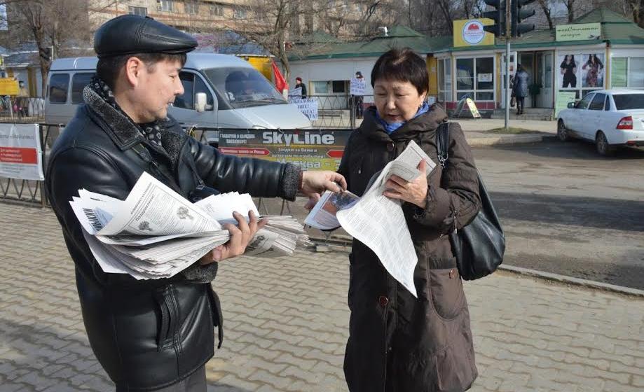 В Республике Калмыкия прошли пикеты–протесты в защиту социальных прав граждан