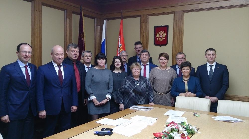 Депутат-коммунист Московской областной Думы Константин Черемисов встретился с делегацией парламентариев ДНР
