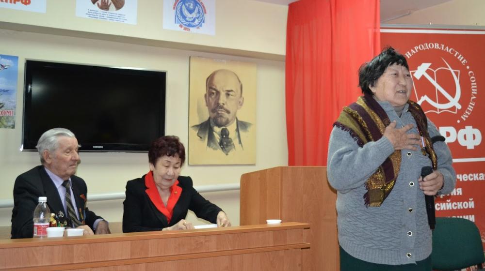 Республика Калмыкия. Торжественное собрание в честь Дня Советской Армии и Военно-морского флота