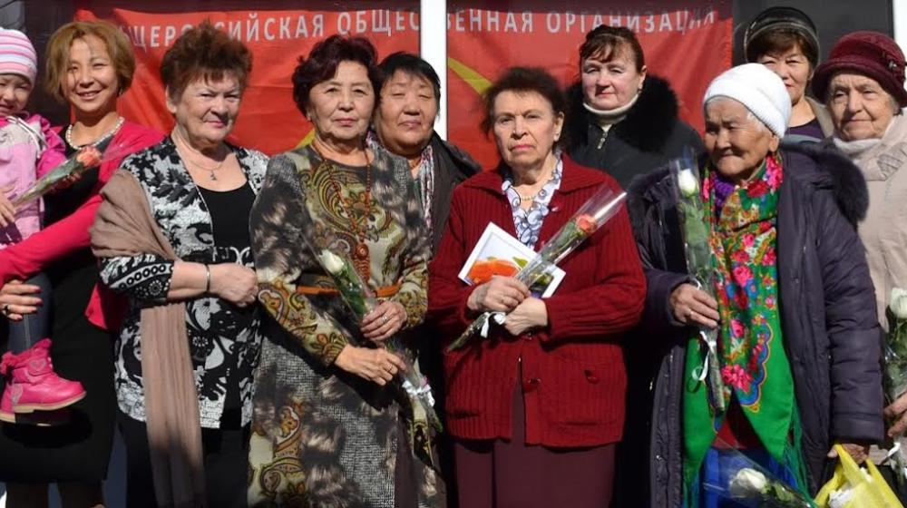 В Калмыкии прошел «круглый стол» на тему: «Роль женщины в современном российском обществе»