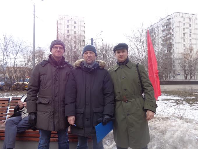 Жители Хорошевского района и московские коммунисты выступают против сноса гаражей и строительства на их месте "народного парка" под линией электропередач