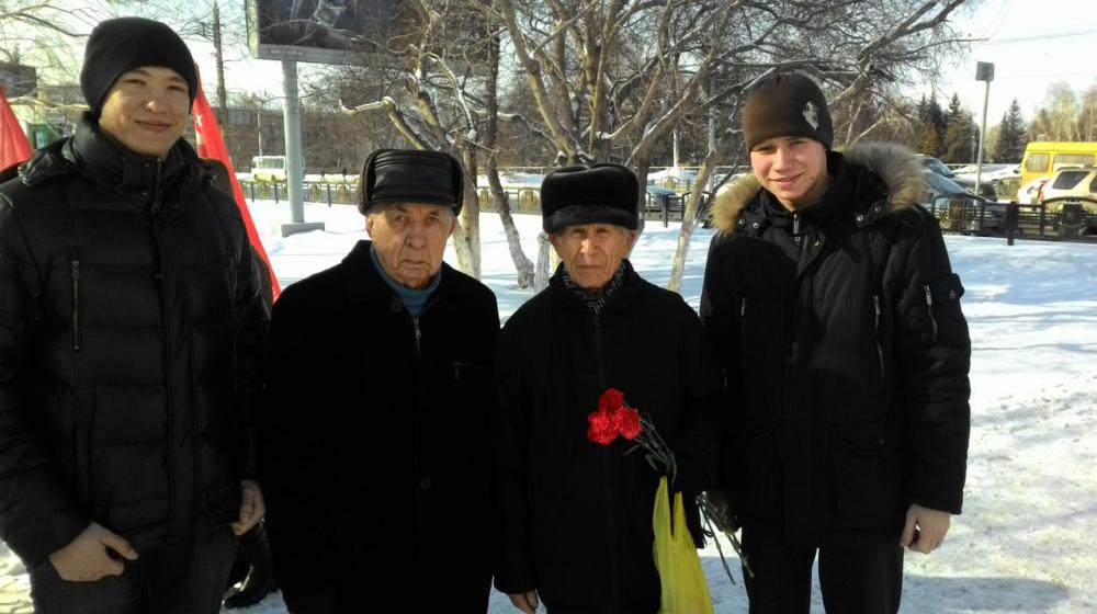 Акция барнаульских коммунистов в день памяти И.В. Сталина