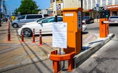 Мэр Краснодара рассказал о выгоде платных муниципальных парковок. Депутат С.П.Обухов, прокурор и губернатор В.И.Кондратьев с мэром не согласились