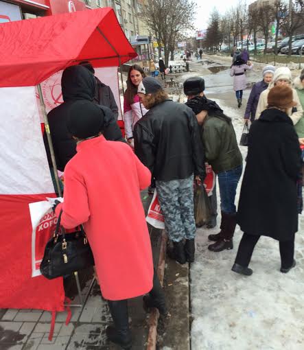 Ивановские коммунисты провели пикеты в Суховке и у Центрального рынка