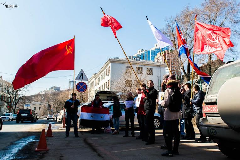 Приморский край. Комсомольцы провели митинг в поддержку КНДР