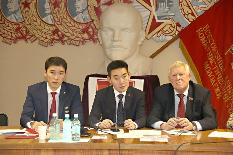 Первый секретарь Якутского рескома КПРФ Виктор Губарев: У комсомола Якутии — октябрьская родословная