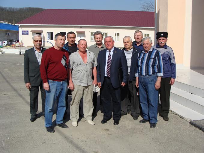 Депутат-коммунист Н. Харитонов провел ряд встреч в Краснодарском крае
