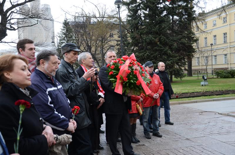 Д.Г. Новиков начал поездку в Санкт-Петербург-Ленинград