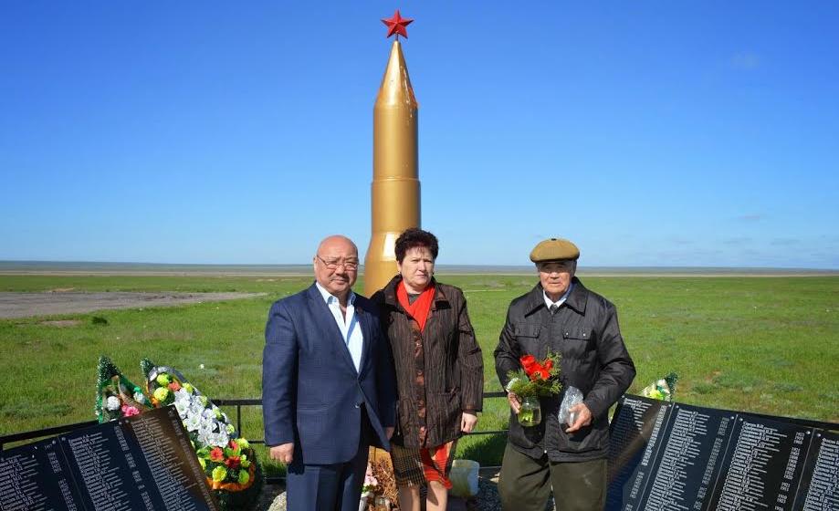 Республика Калмыкия: Два выходных в Дербетах. Коммунисты выслушали проблемы сельчан