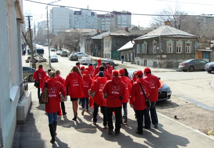 По Саратову прокатилась «Красная карусель»