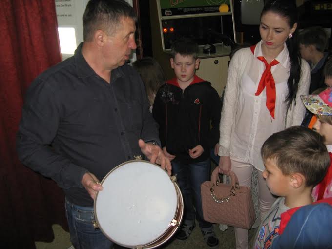Встреча поколений в севастопольском эко-парке «Лукоморье»