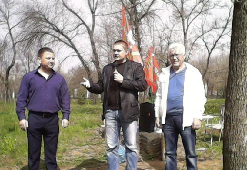 Волгоградская область. В Центральном парке культуры и отдыха города Волжского сегодня была высажена Аллея "Детей войны"