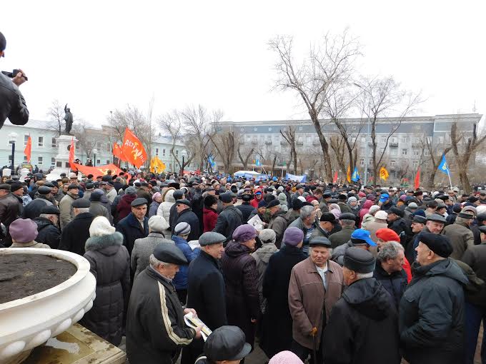 В Оренбурге прошел многотысячный митинг протеста против введения новых норм расчета ЕДК