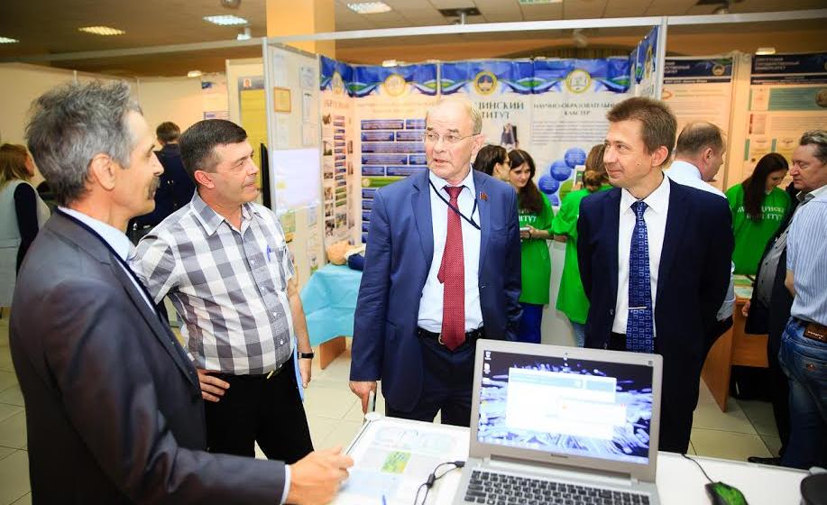 В.Н. Тетёкин: В Сургутском госуниверситете собрались лучшие ученые региона, цвет Югорской науки