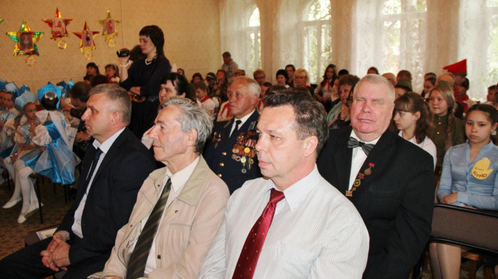 В городе Юрюзань Челябинской отметили День пионерии праздничным концертом