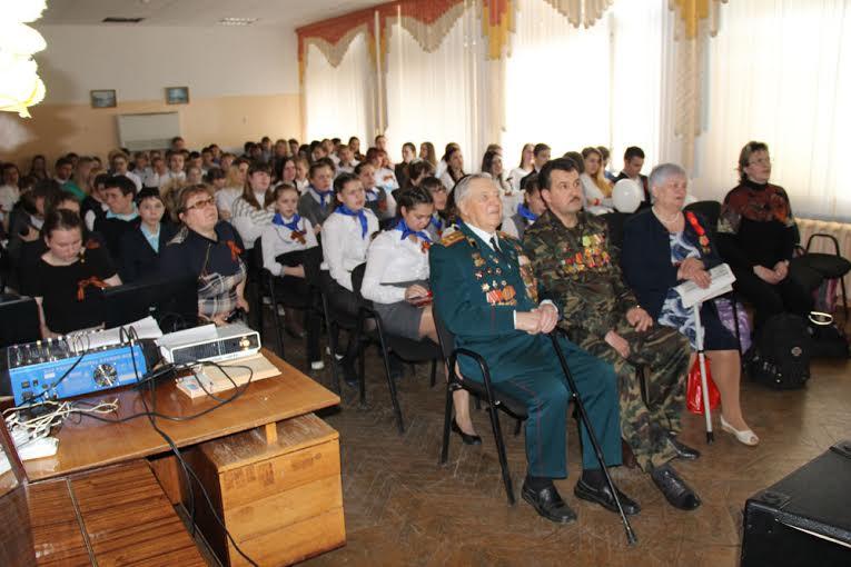 Депутат Брянского горсовета Андрей Архицкий принял участие в уроке мужества школы №12