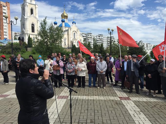 Ростов-на-Дону. В Ворошиловском районе прошел митинг за сохранение названия проспекта Космонавтов