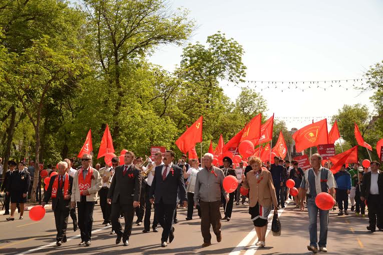 Первомайское шествие и митинг в Астрахани